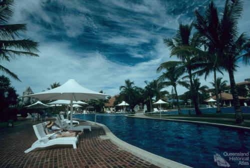 Resort, Yeppoon, 1996
