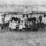 Byrnestown commune school, 1895