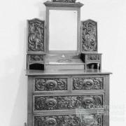 Silky oak dresser, 1907
